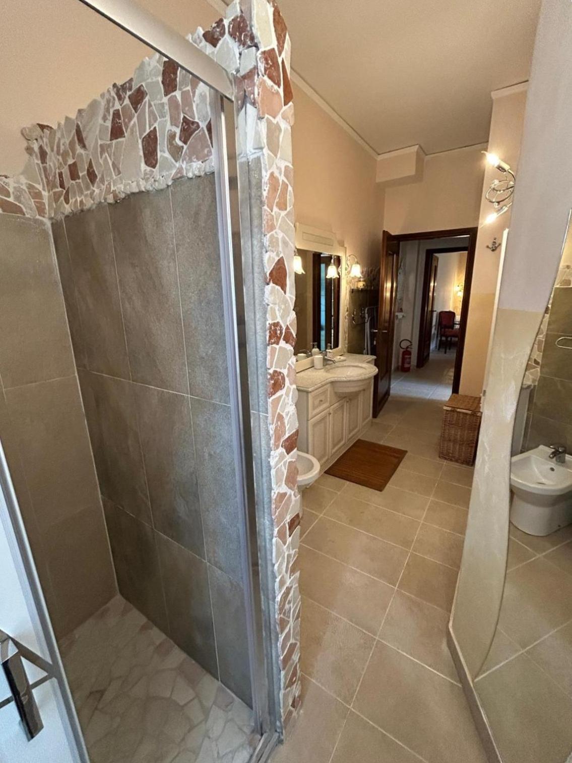 Apartment Venetian Style In Verona