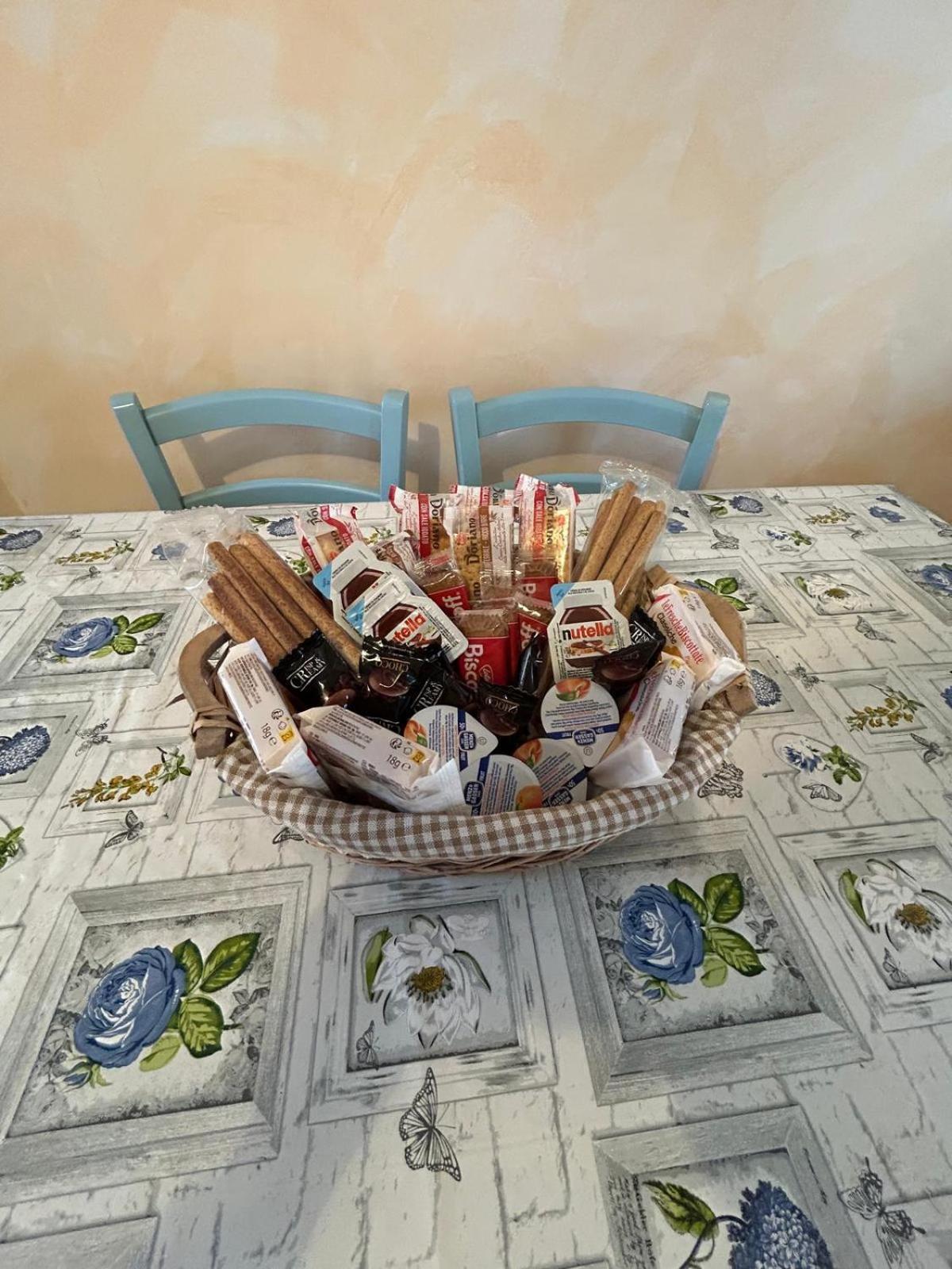 Venetian Style In Apartment